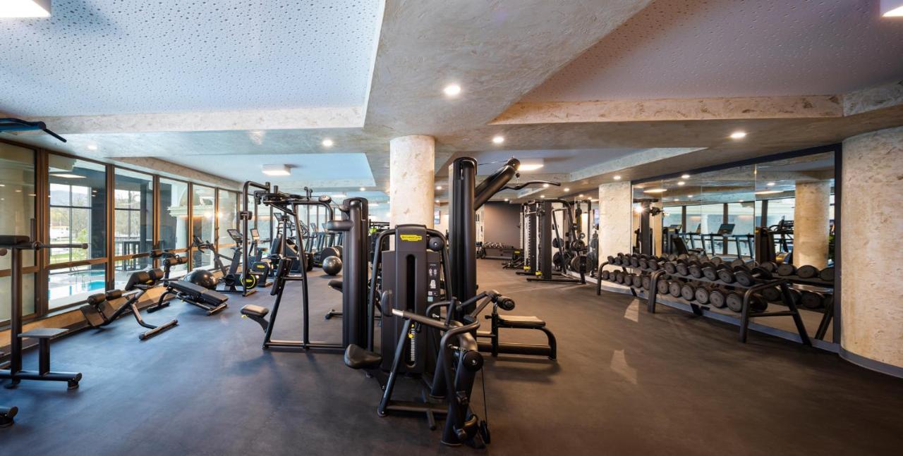 קאזאנלק Kings' Valley Medical & Spa Hotel מראה חיצוני תמונה The gym at the 2018 Commonwealth Games Athletes' Village